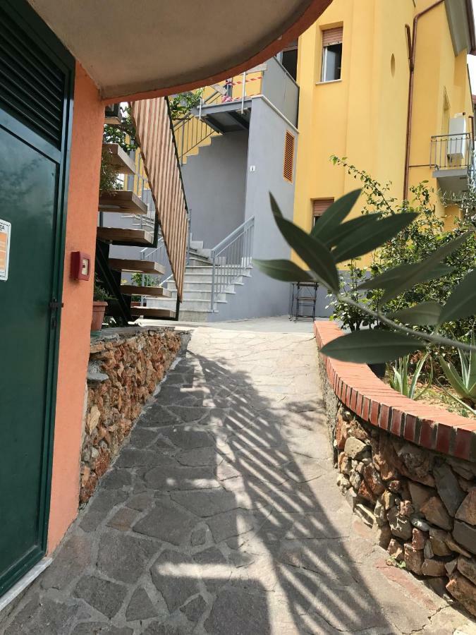 Appartamento Marina Finale Ligure Eksteriør bilde